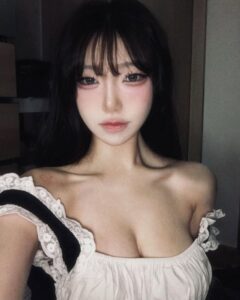 Bokep Indo Tiktoker Urfavmatcha Threesome Lesbian – Bokep Indo - video viral global - GindirViral