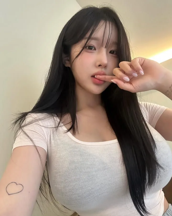 Bokep Indo Janda Cindo Ketagihan Kontol Brondong